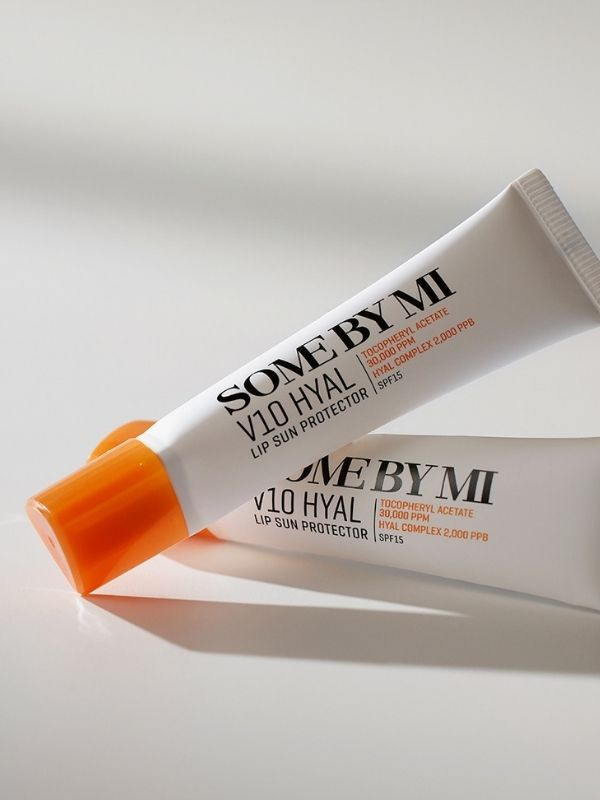SOMEBYMI V10 HYAL Lip Sunprotection SPF15 SOMEBYMI V10 HYAL Lip Sunprotection SPF15